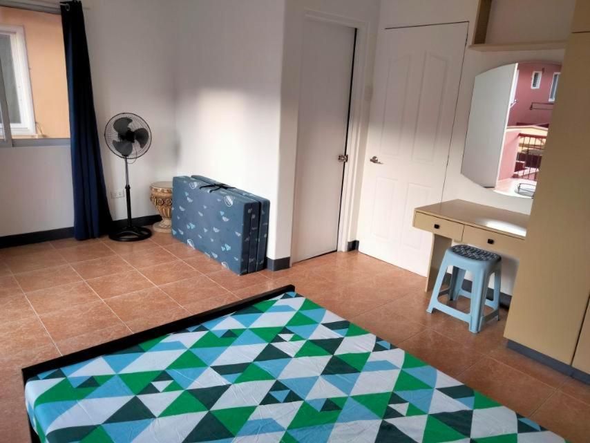 Willa Vacation Town House Near Mactan Cebu Airport Lapu-Lapu City Zewnętrze zdjęcie